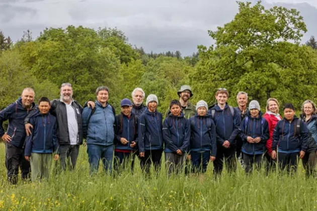 Groupe de jeunes Groenlandais qui découvrent l'Ille-et-Vilaine